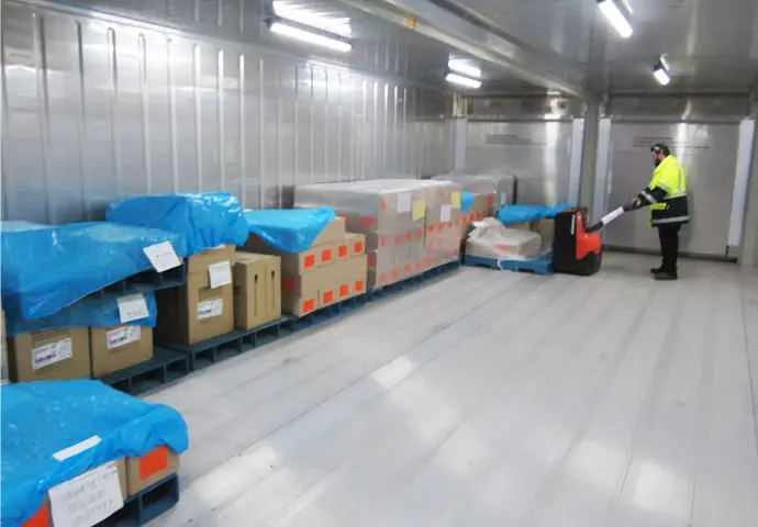 Depozitare la rece SuperStore – Containere frigorifice modulare de închiriat