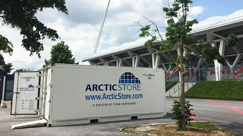 Soluții de depozitare la rece ArcticStore – Containere frigorifice pentru evenimente și catering